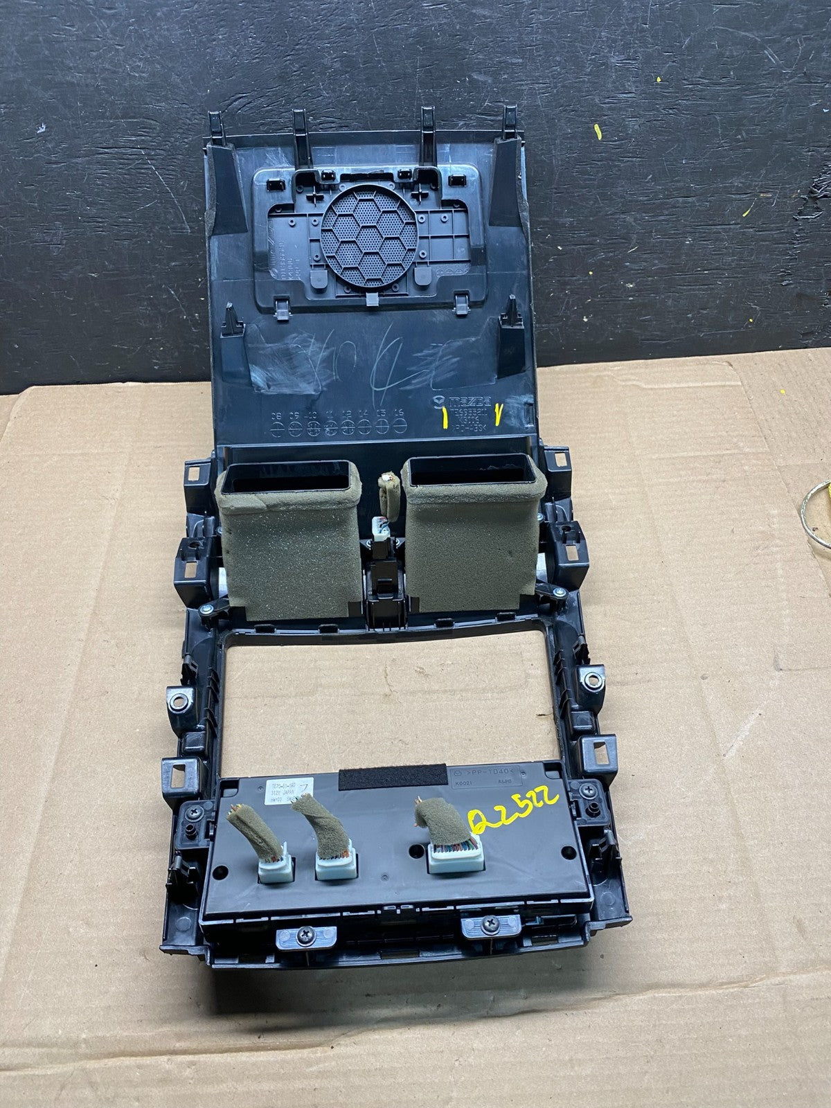 2010 - 2015 Mazda CX-9 Radio Dash Trim Bezel W/Vent AC Climate Control q2522 DG5