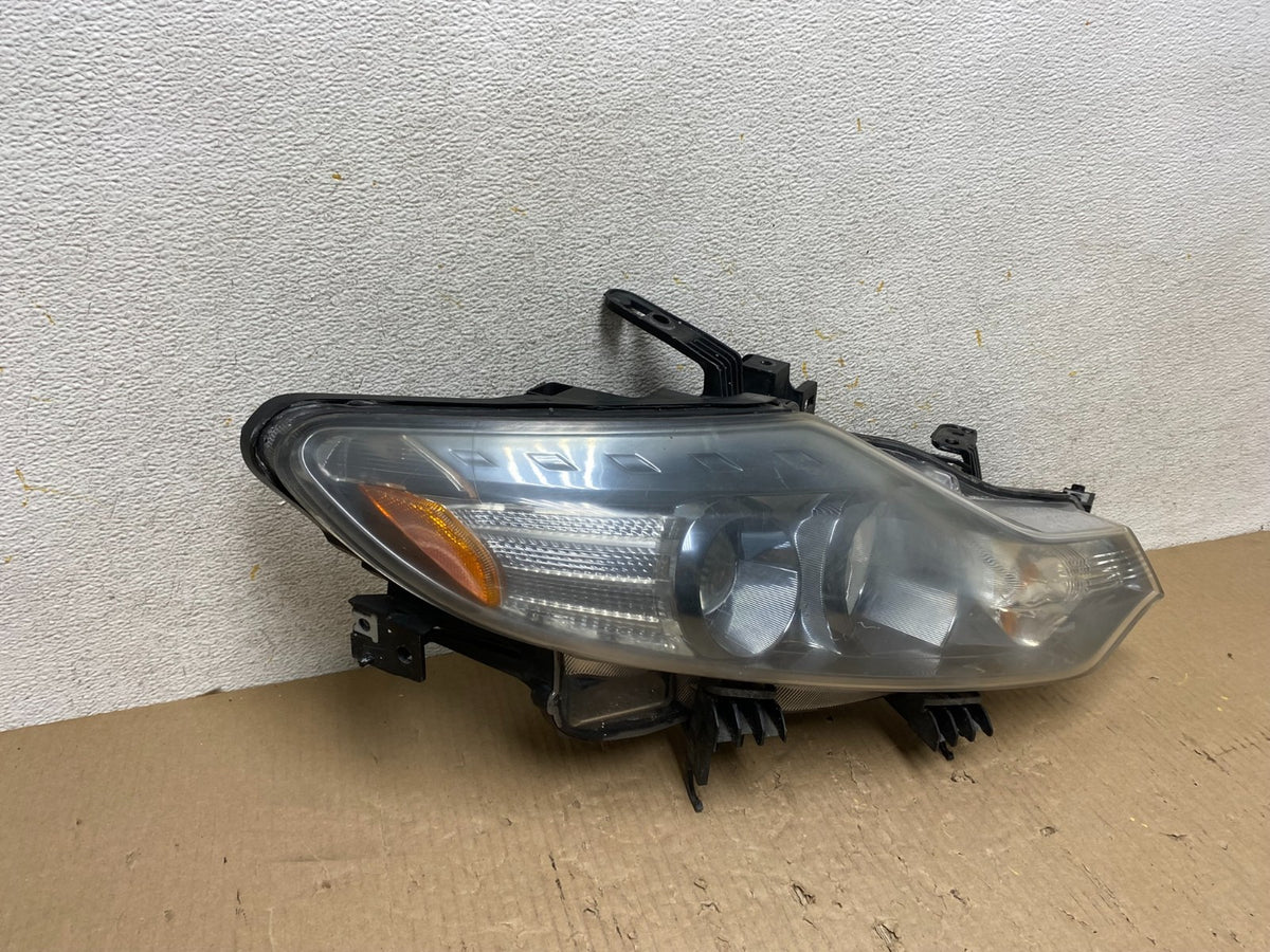 2011 to 2014 Nissan Murano Headlight Right Passenger Rh Halogen AH5931 DW1