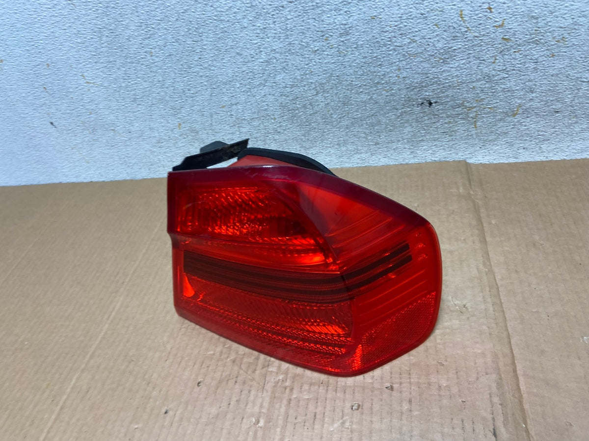 2006 2007 2008 Bmw 328i 3 Series Right Passenger Rh Side Tail Light AI5764 LK1