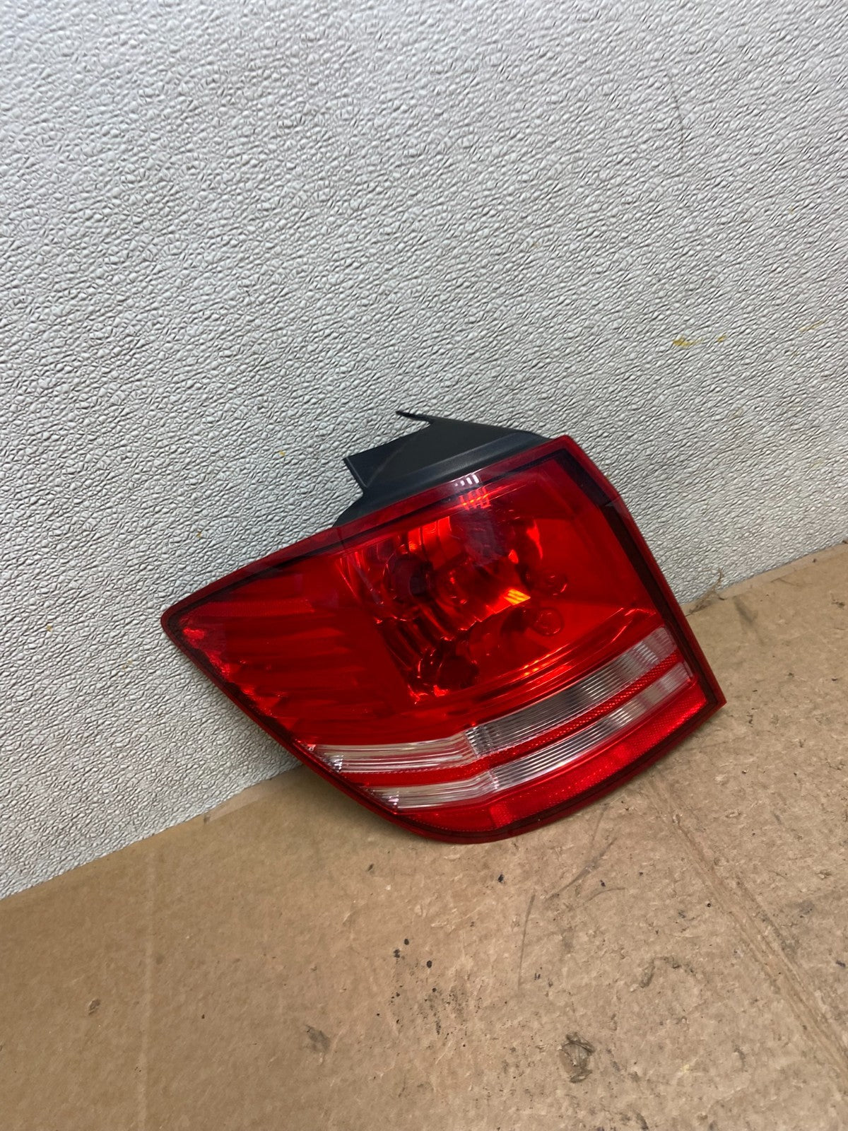 2009 2010 2011 Dodge Journey Left Driver Lh Tail Light Oem AA3975 DW2