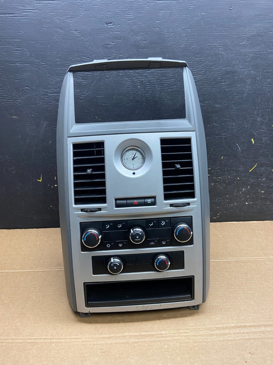2008-2010 Dodge Grand Caravan  A/C Climate Control Unit Bezel Trim Oem W6418 DG0