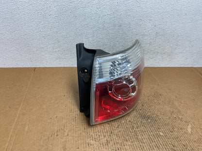 2007 to 2012 GMC Acadia Halogen Tail Light Right Passenger RH Side AE1505 LK2