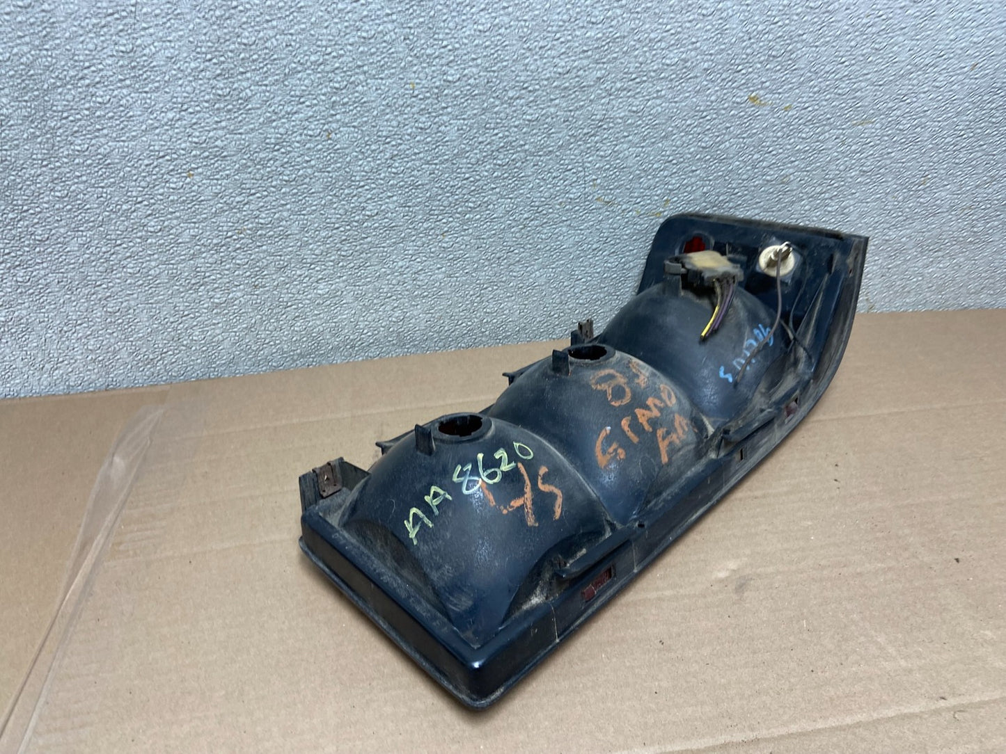 1985 to 1988 Pontiac Grand AM Left Driver LH Tail Light OEM aa8620 DG7