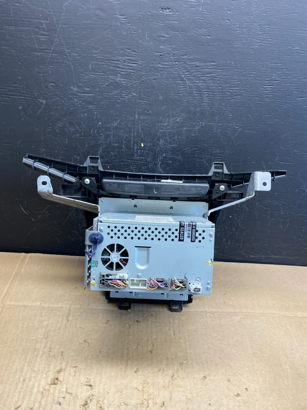 2011 to 2013 Honda Odyssey Radio AM/FM Control Panel ah1613 DG6