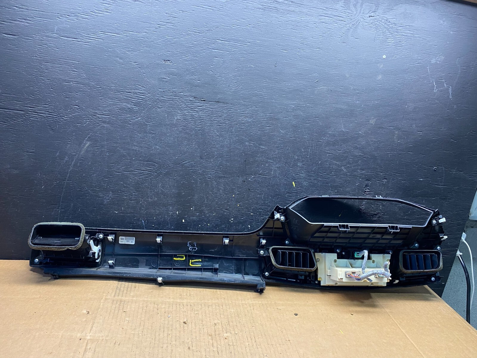 2011-2013 Honda Odyssey Dash Climate Control A/C Cluster Trim Bezel N2964 DG3