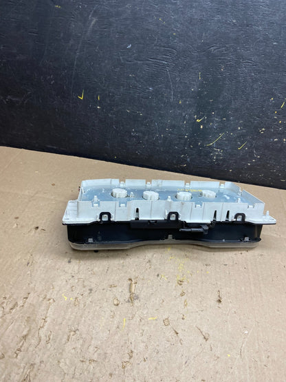 2006 to 2011 Ford Crown Victoria Speedometer Cluster Gauge u4988 DG6