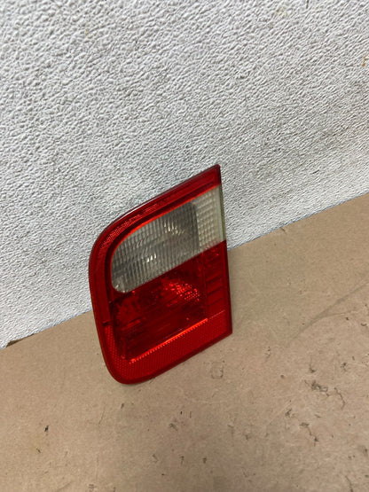 1998 - 2001 BMW 3 325i E46 Series Right Passenger Inner Tail Light AG5593 DG2