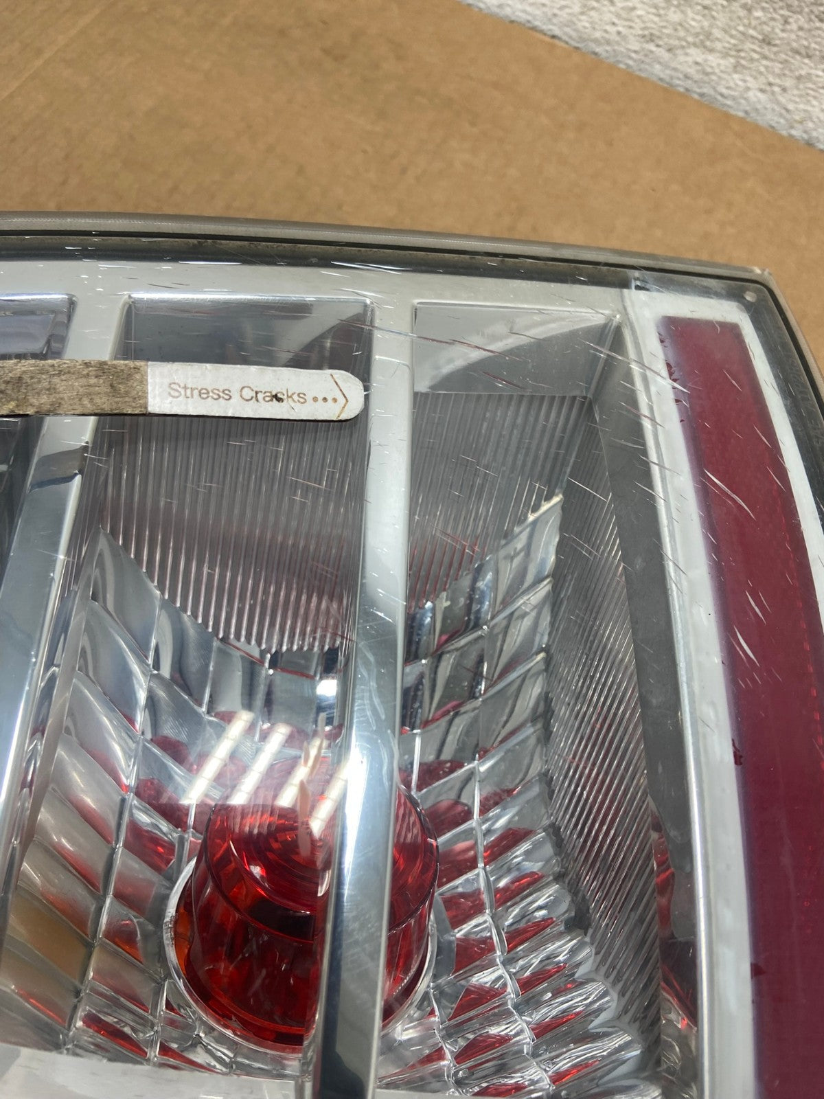 2007 to 2010 Ford Edge Tail light Left Driver Side AI8423 LK4