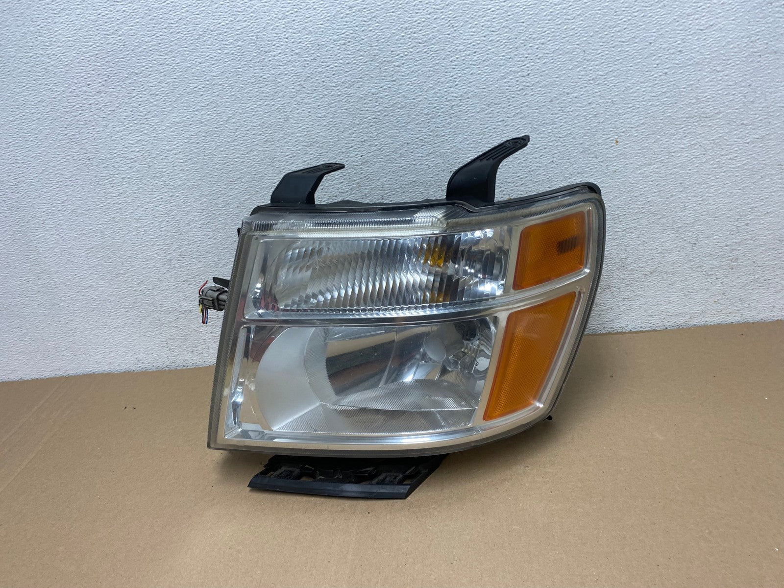 2012 to 2021 Nissan NV1500 NV2500 NV3500 Left Driver Headlight AF2985 LK0