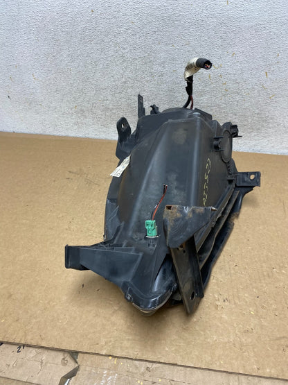 2002 to 2004 Honda CRV CR-V Right Passenger RH Halogen Headlight AI3527 DW8
