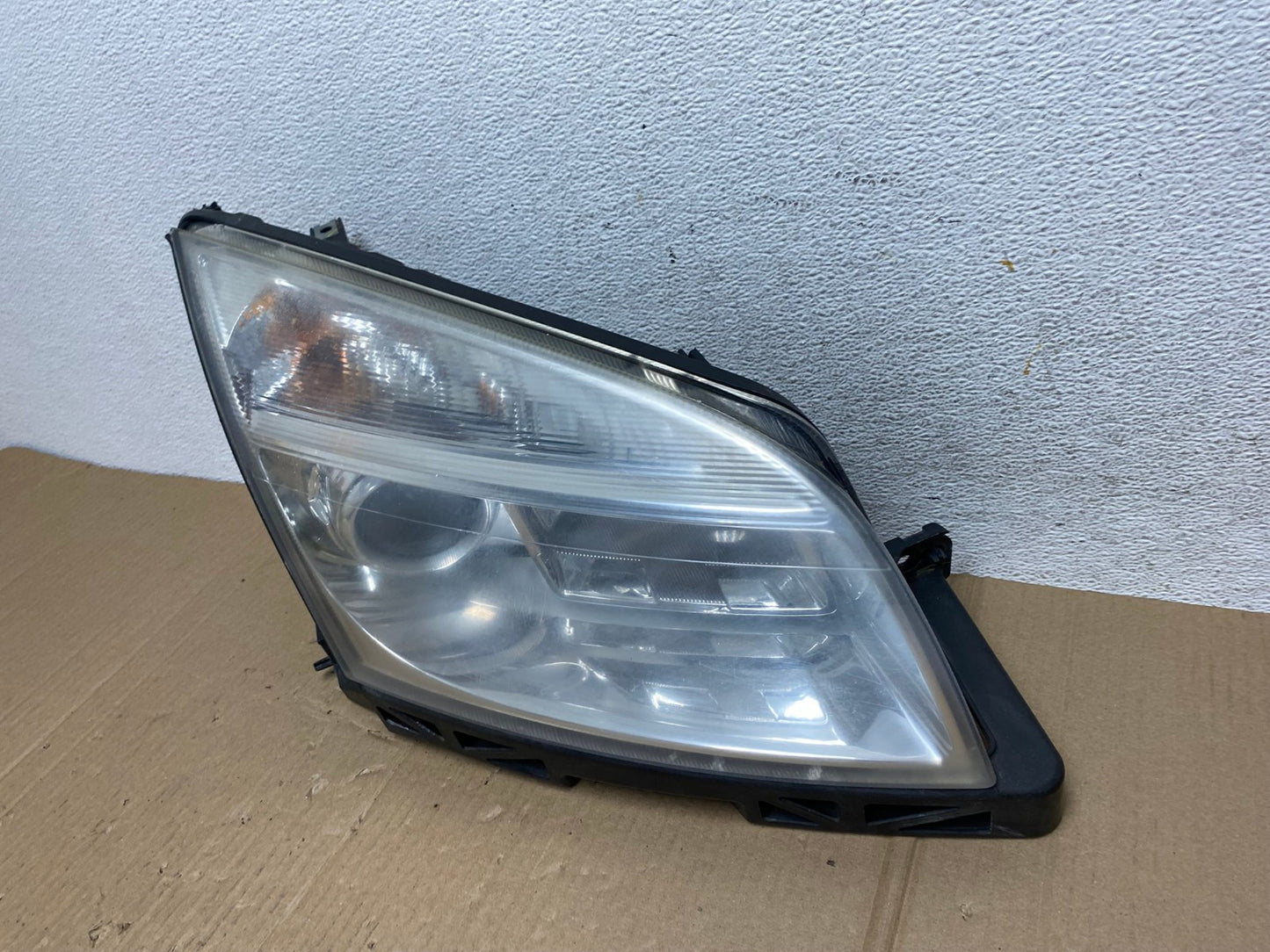 2006 to 2009 Mercury Milan Headlight Right Passenger RH Halogen AE8961 LK1