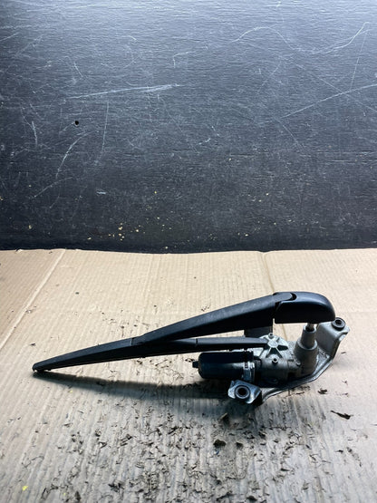 2014-2021 Dodge Durango  Tailgate Back Door Rear Wiper Motor Wiper X4235 DG3