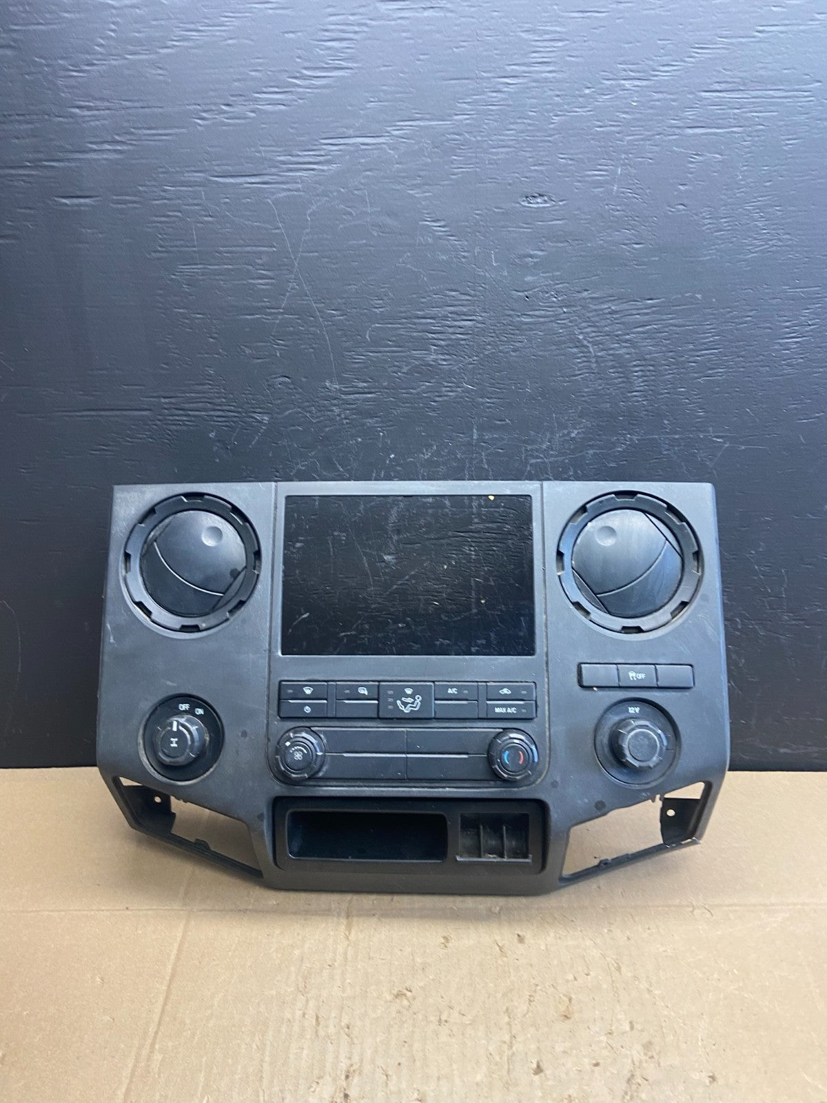 2008-2010 Ford F250 F350 Radio Climate Control Radio Dash Bezel Panel ab9677 DG0