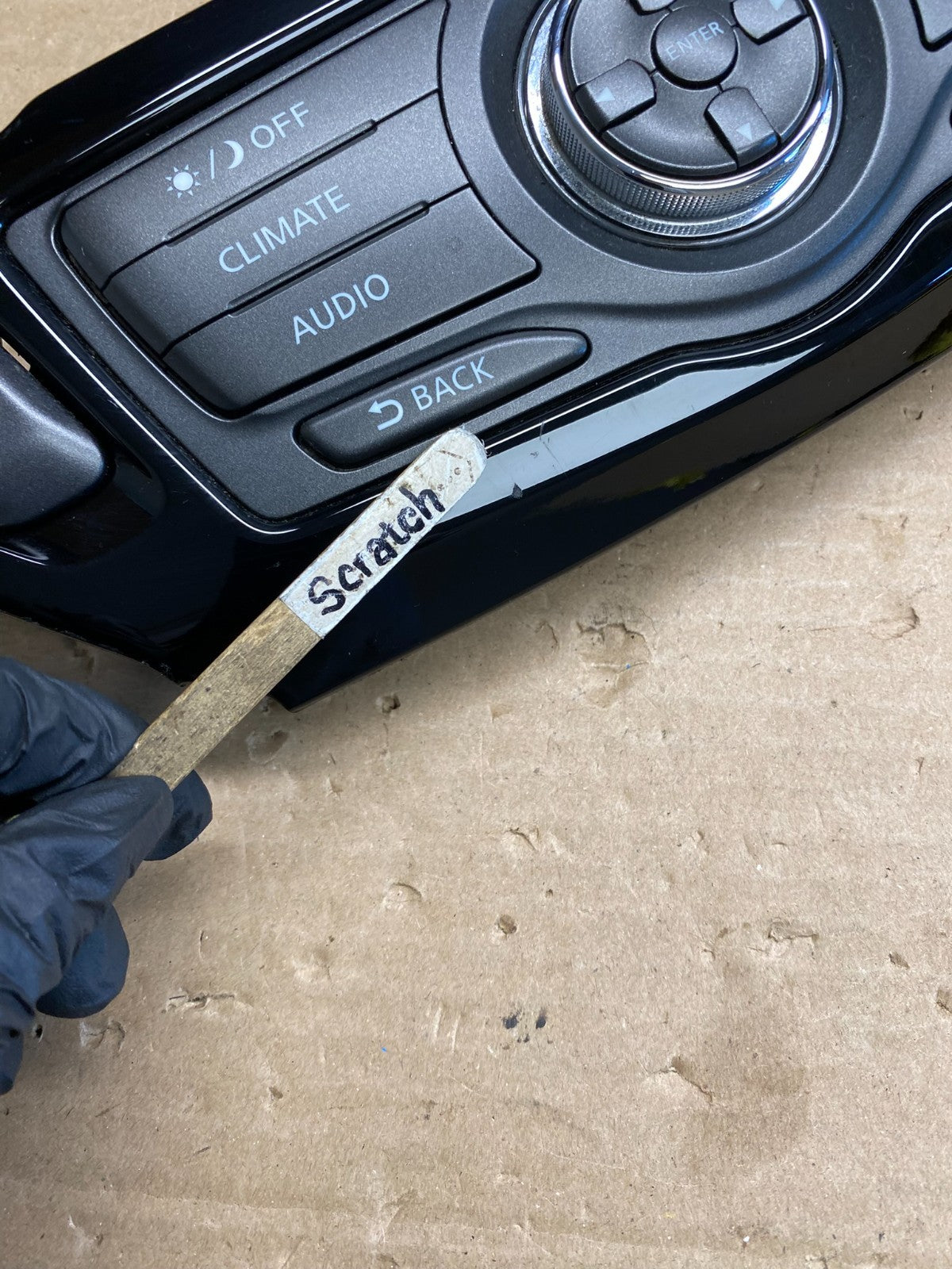 2013 to 2018 Nissan Pathfinder Radio Audio Climate Control AG5211 DG1