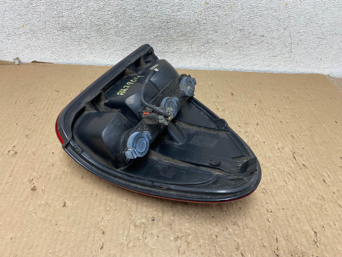 2001-2003 Dodge Grand Caravan Right Passenger RH Side Tail Light AH2904 LK4
