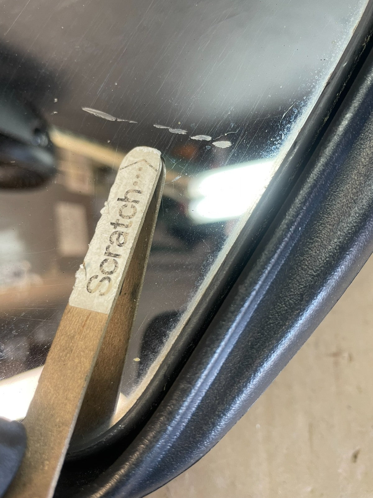 2002 to 2008 Ford Crown Victoria Driver Left Side View Door Mirror AD5690 DW9