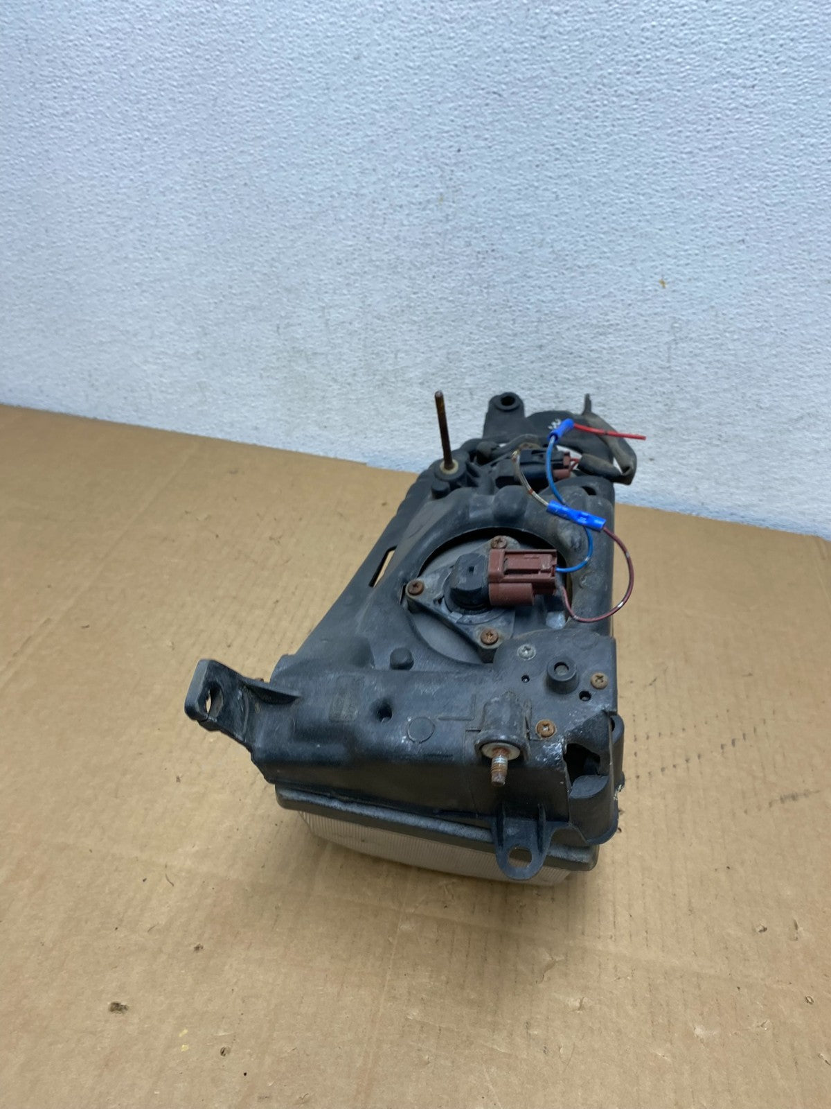1995 to 1996 Toyota Camry Left Driver LH Side Headlight AD0854 DW6