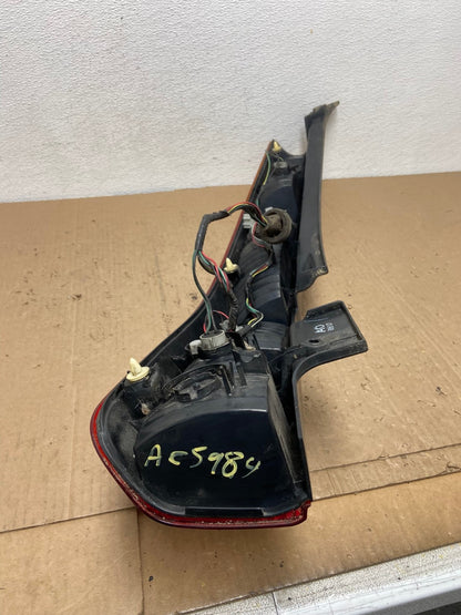 2002 - 2004 Honda Crv Cr-v Right Passenger Rh Side Tail Light AC5984 LK4