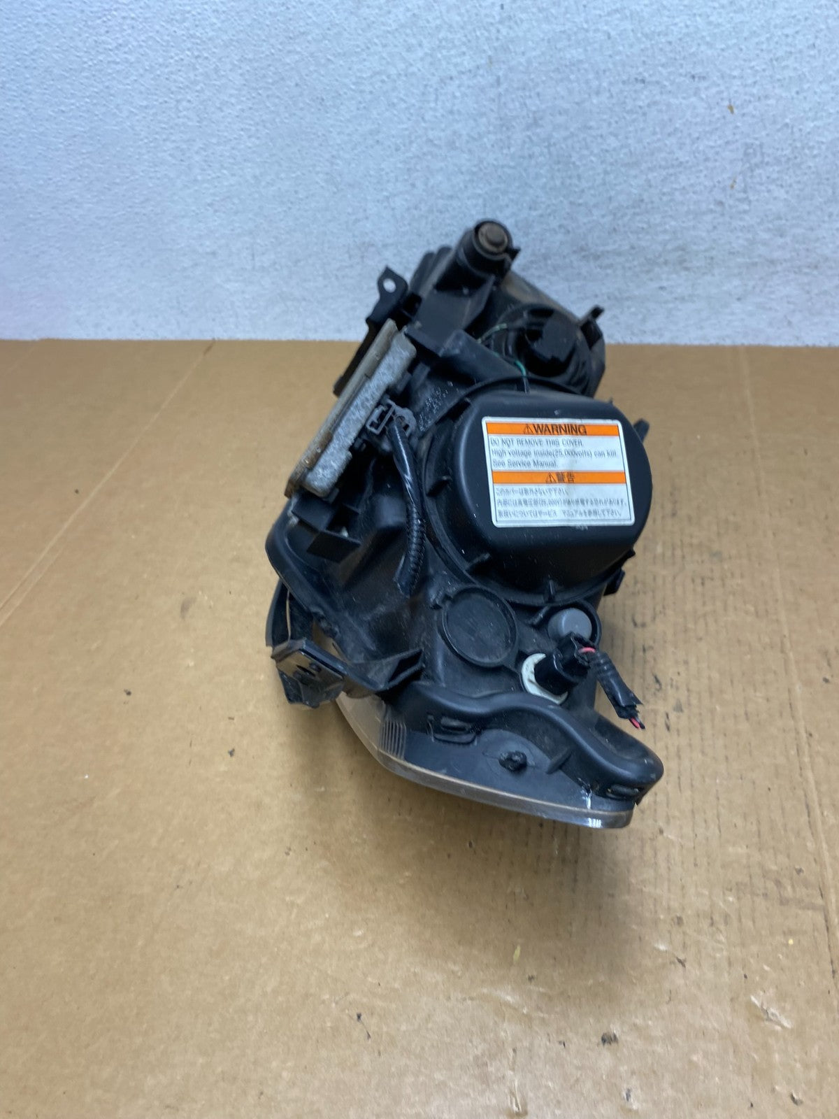 2004 to 2006 Acura TSX Right Passenger RH Side Xenon HID Headlight AD9248 DW8
