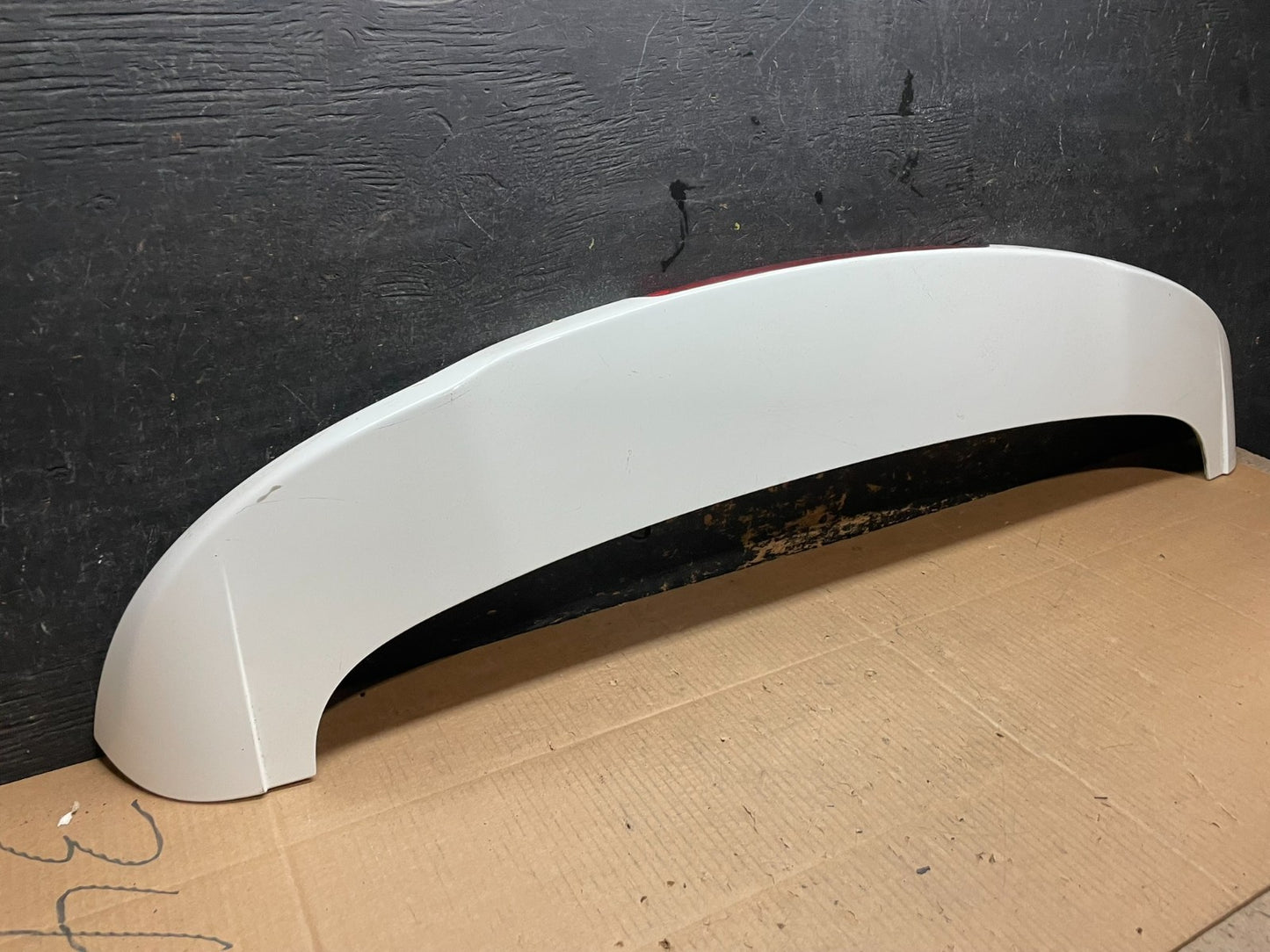 2015 to 2020 Kia Sedona Rear Trunk Spoiler Wing Oem Y1767 DG2