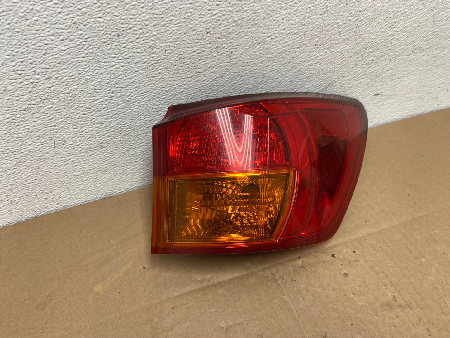 2006-2008 Lexus IS250 Right Passenger Rh Side Outer Tail Light OEM AC3796 LK2