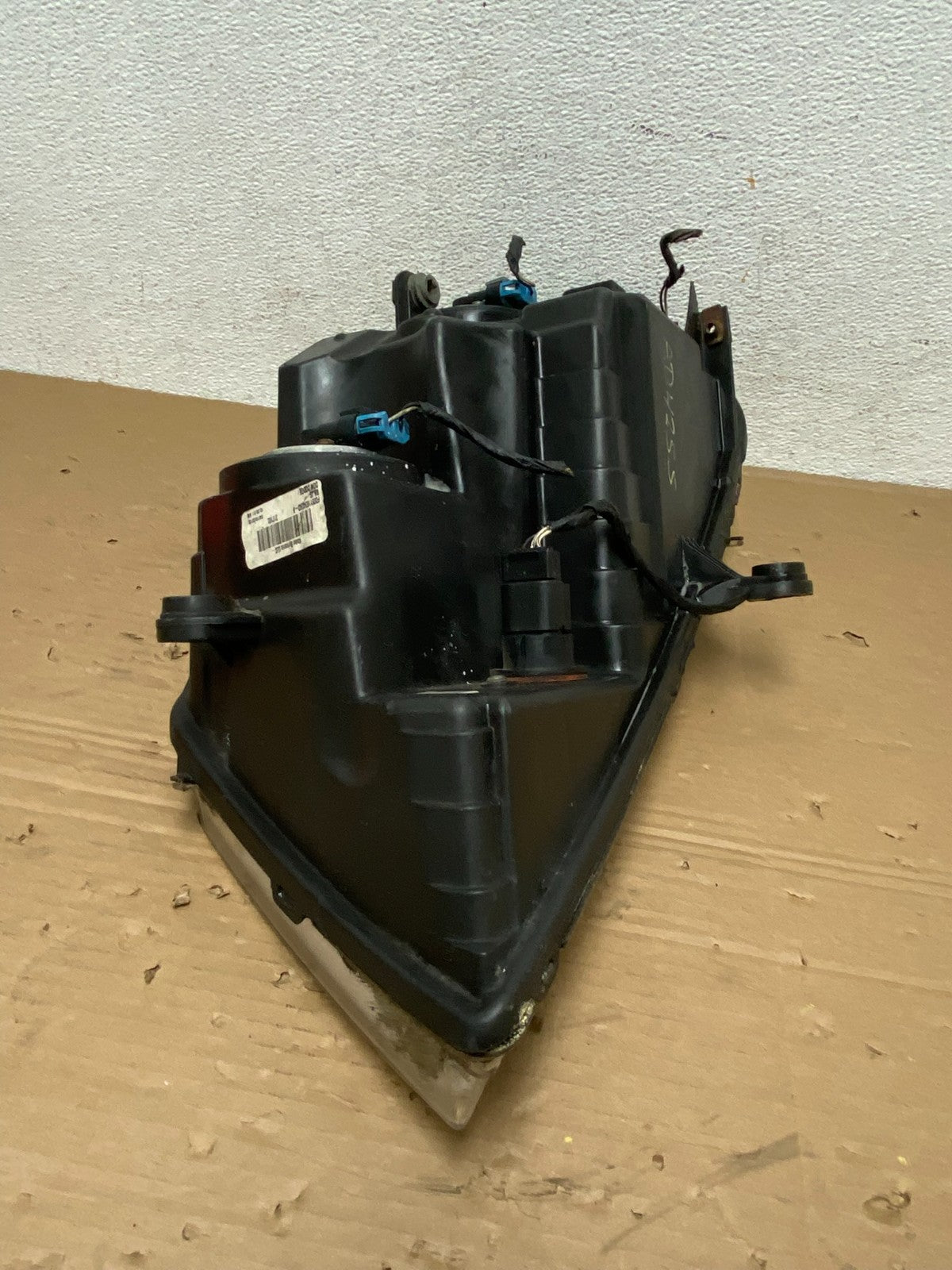 2008 to 2014 Dodge Avenger Right Passenger Side Halogen Headlight AD4255 DW9