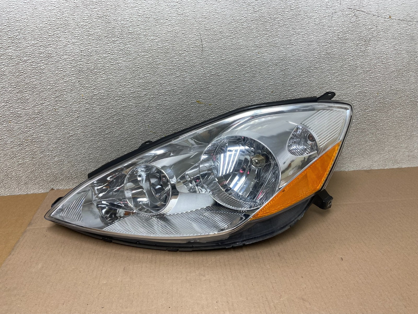 2006 to 2010 Toyota Sienna Left Driver Lh Side Headlight Halogen DEPO Z3827 DW0