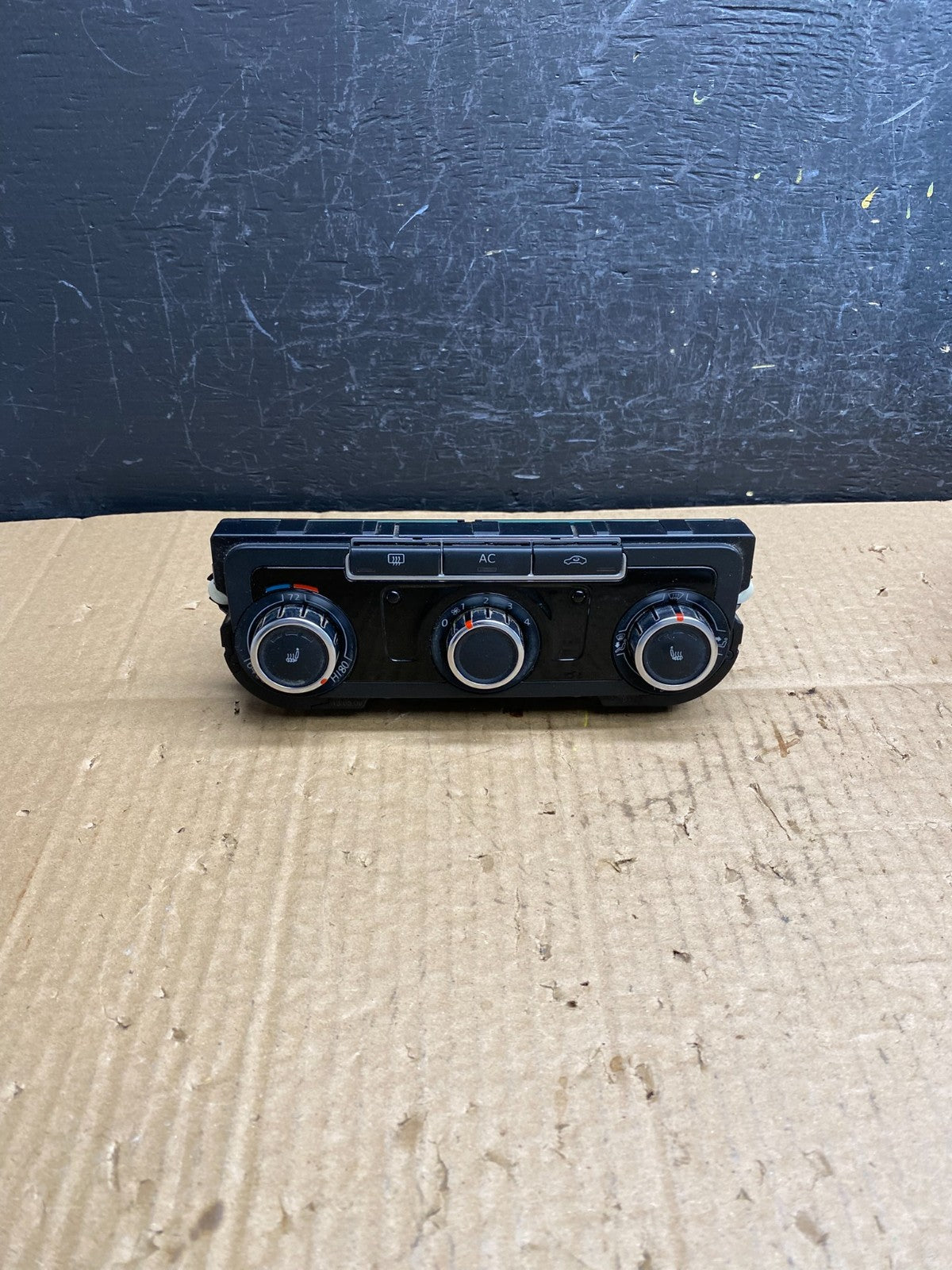 2009 - 2011 Volkswagen CC Center Climate Control Panel AC Heater ac9599 DG0