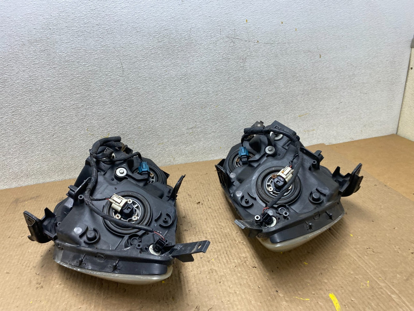 2005 2006 2007 Honda Odyssey Left+Right Set Halogen Headlights W5340 DW14