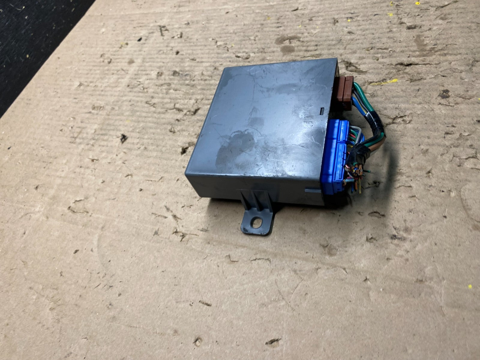 2005 - 2007 Honda Odyssey Rear Left Driver Sliding Door Module r9078 DG2