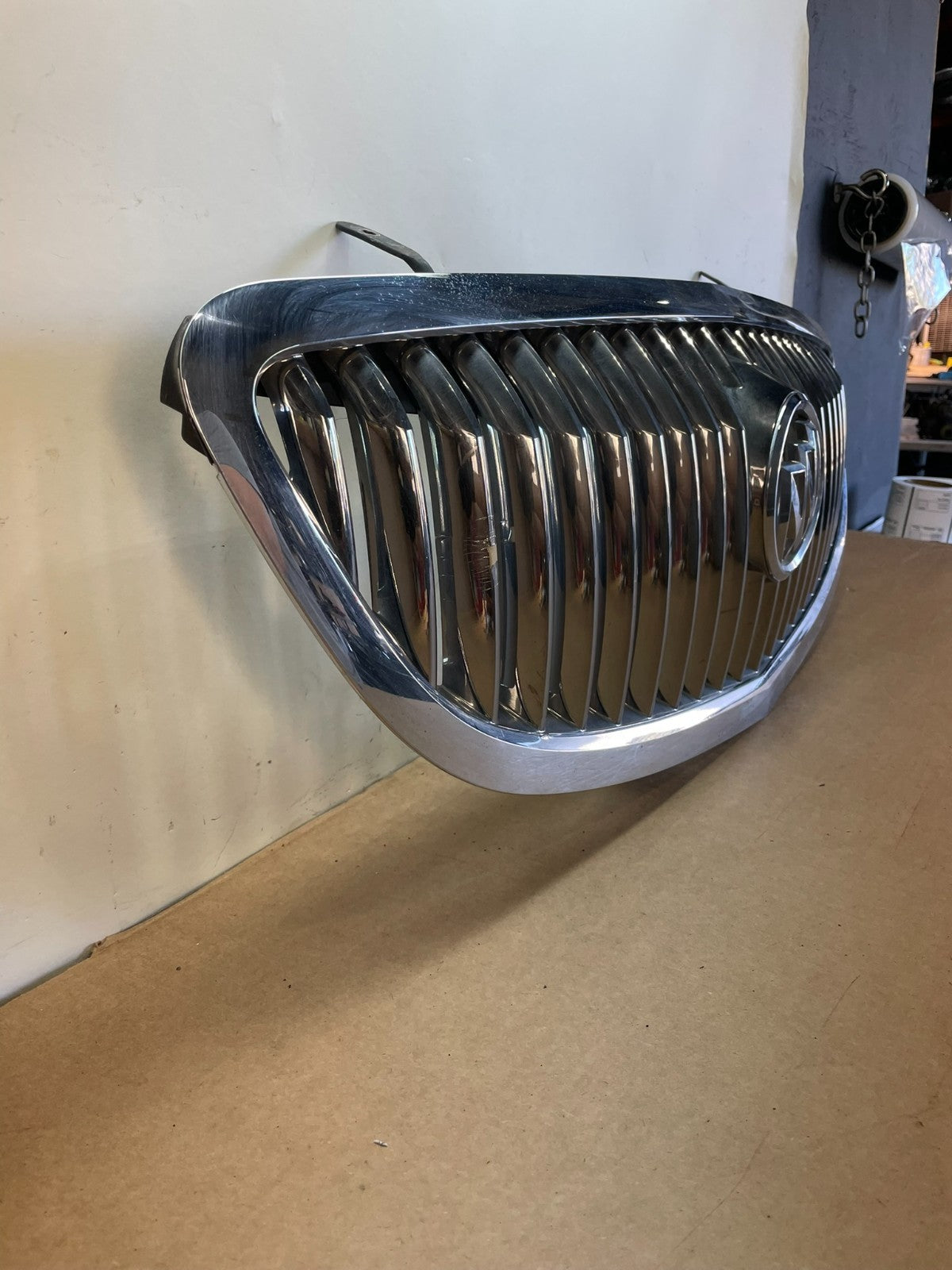 2008 to 2012 Buick Enclave Front Upper Grill Grille af8599 DG2