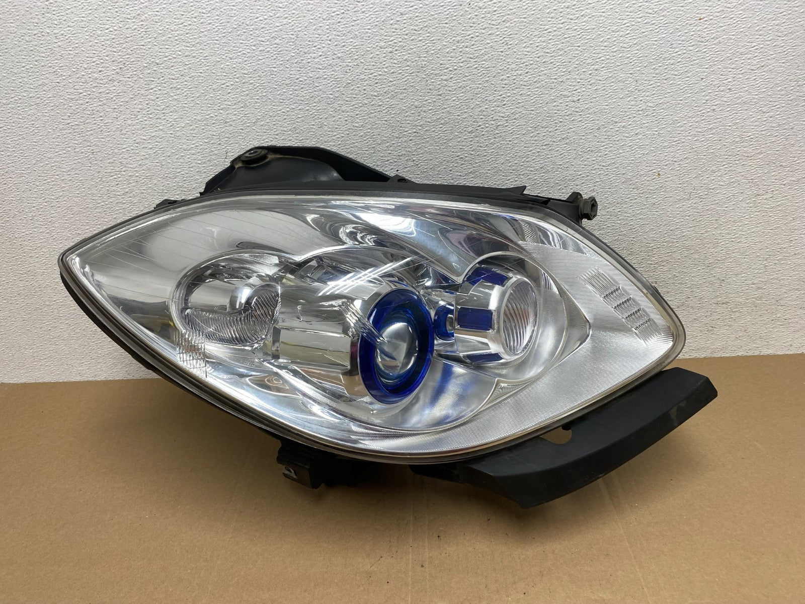 2008-2012 Buick Enclave Right Passenger Headlight Xenon Hid Two Ballast AE48490