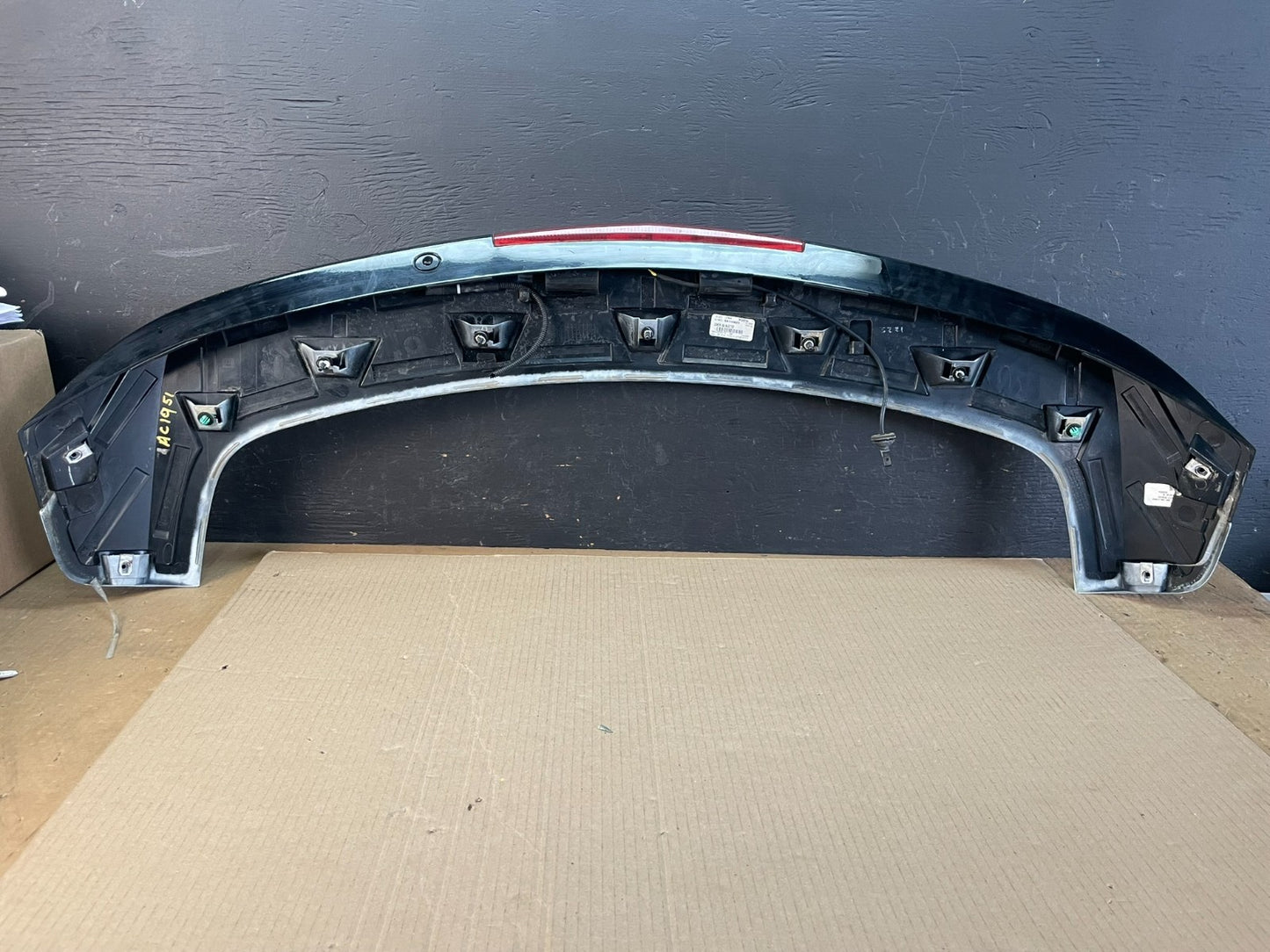 2010-2016 Cadillac Srx Upper Rear Spoiler Wing Brake Light Oem AC1951 DG5