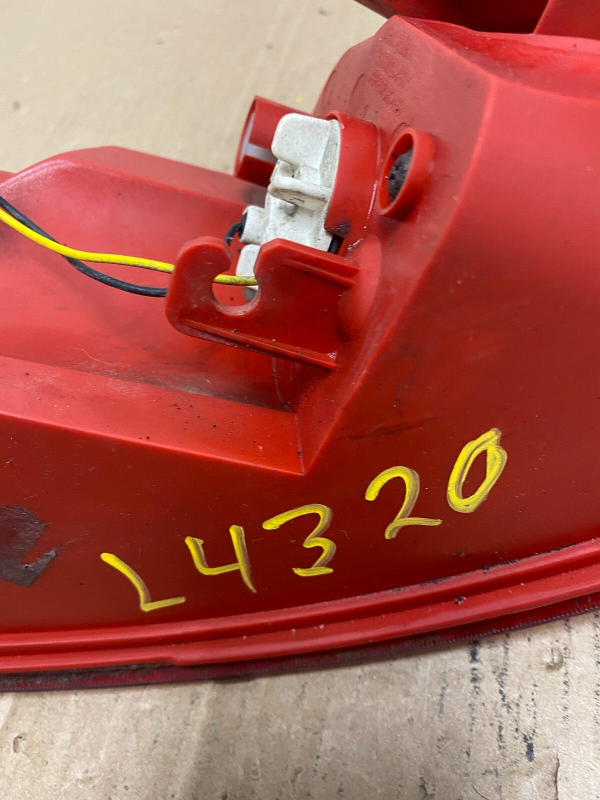 2005 to 2008 Suzuki Reno Right Passenger Rh Side Tail light L4320 DG6