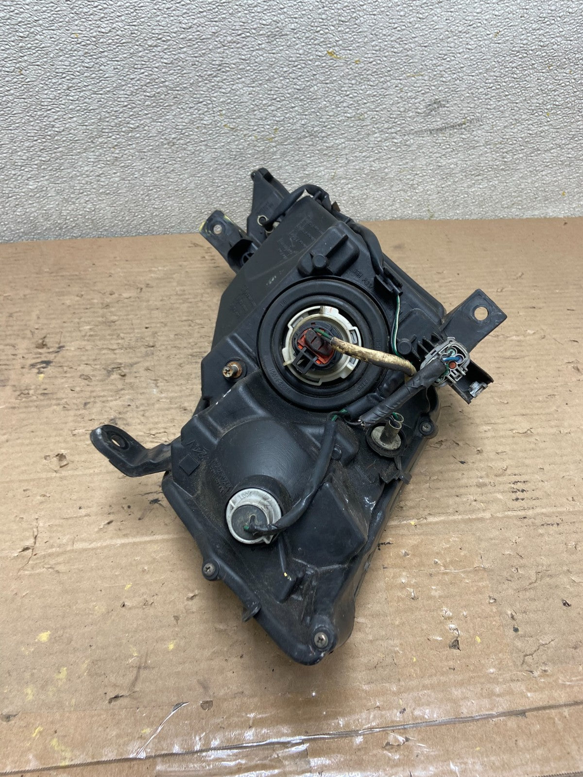 2003 to 2007 Nissan Murano Headlight Halogen Left Driver LH AA9693 DW8