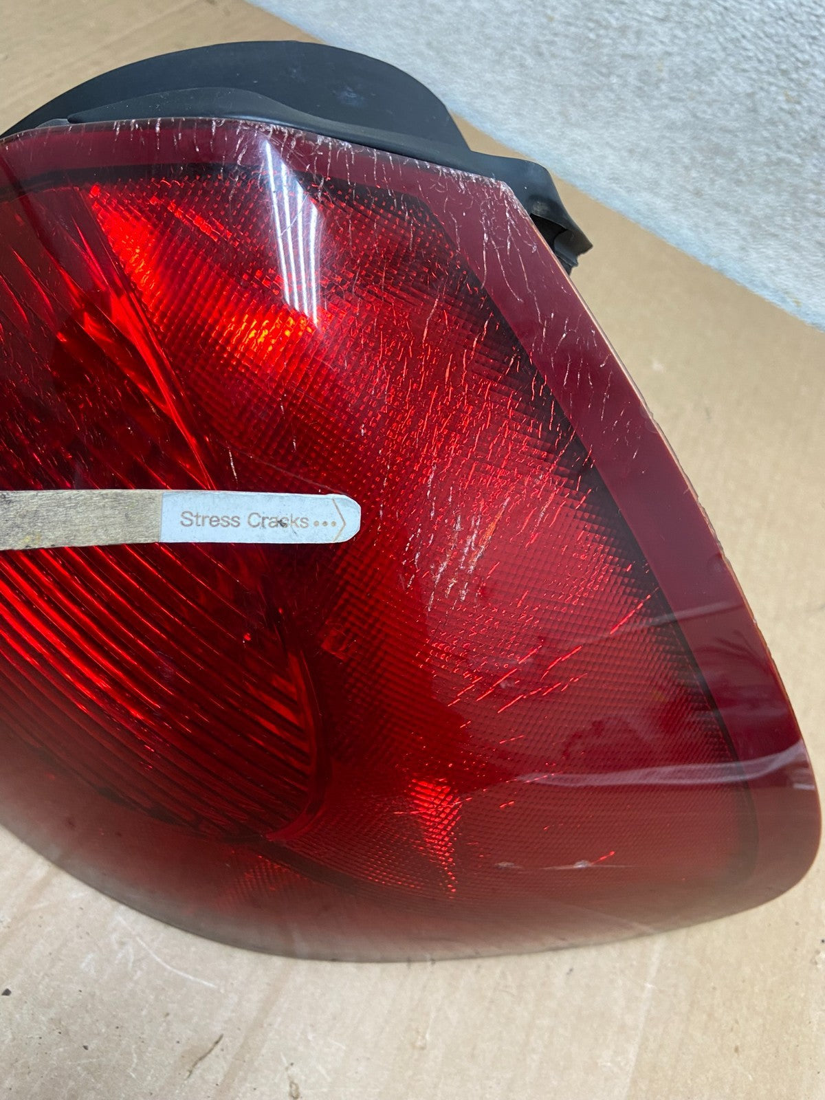 2000 to 2003 Ford Taurus Right Passenger Rh Side Tail Light AI8456 LK4