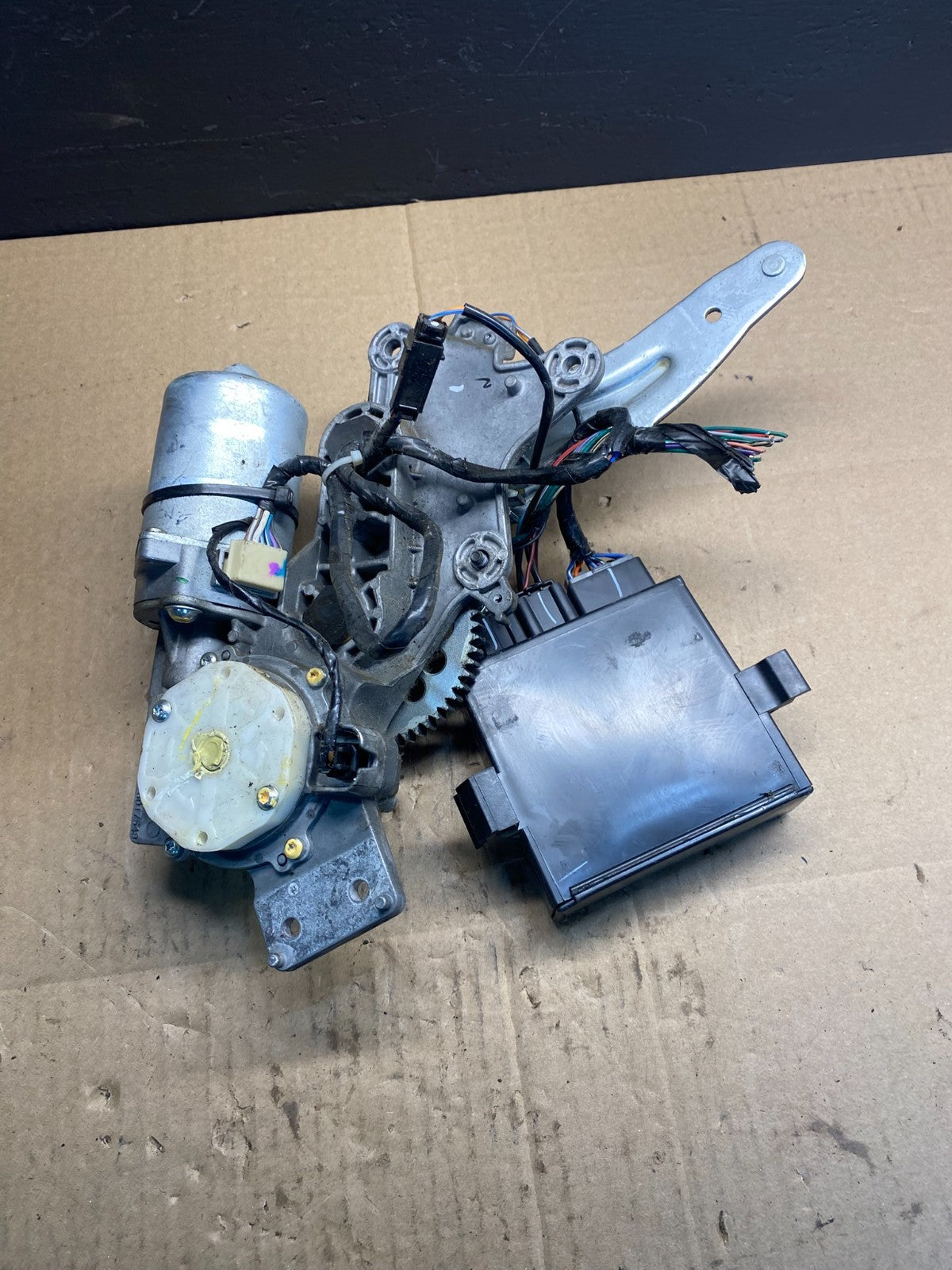 2009-2012 GMC Acadia Power Motor Liftgate Tailgate Control Module ab4242 DG5