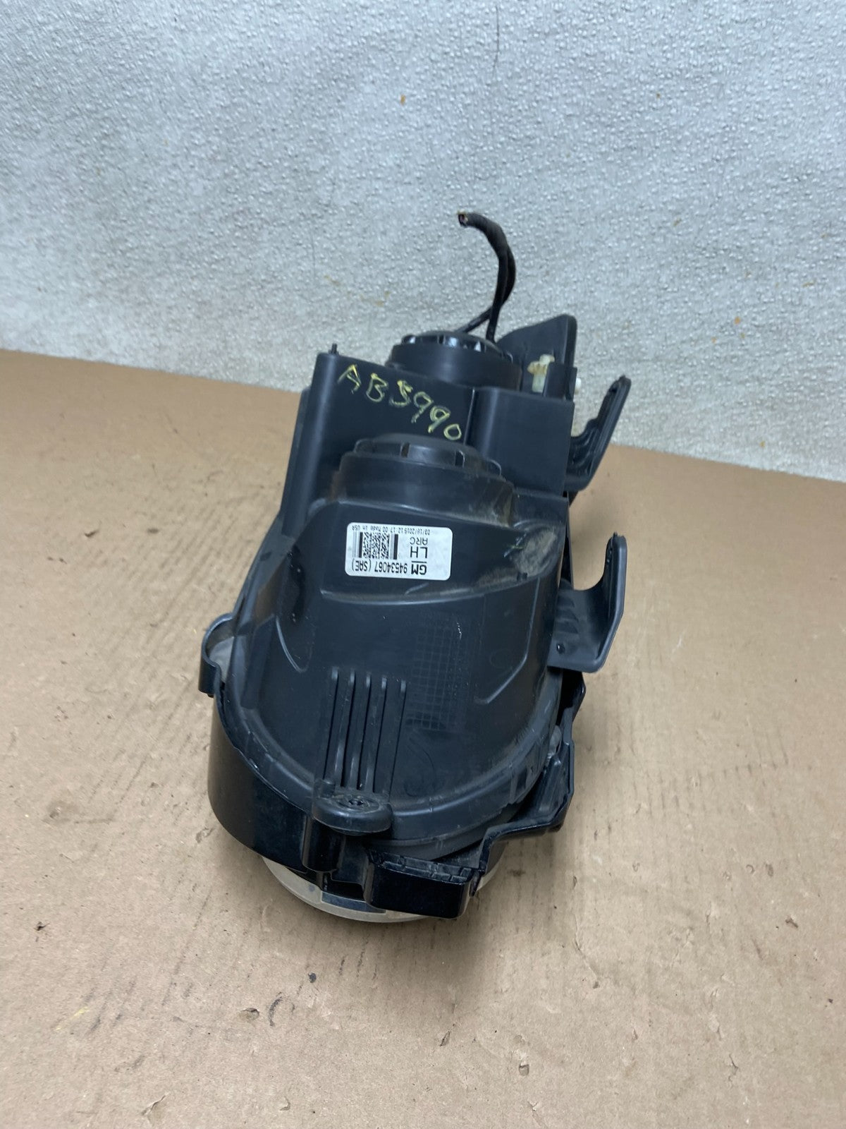 2012 to 2015 Chevrolet Sonic Left Driver LH Headlight OEM AB5990 DW5