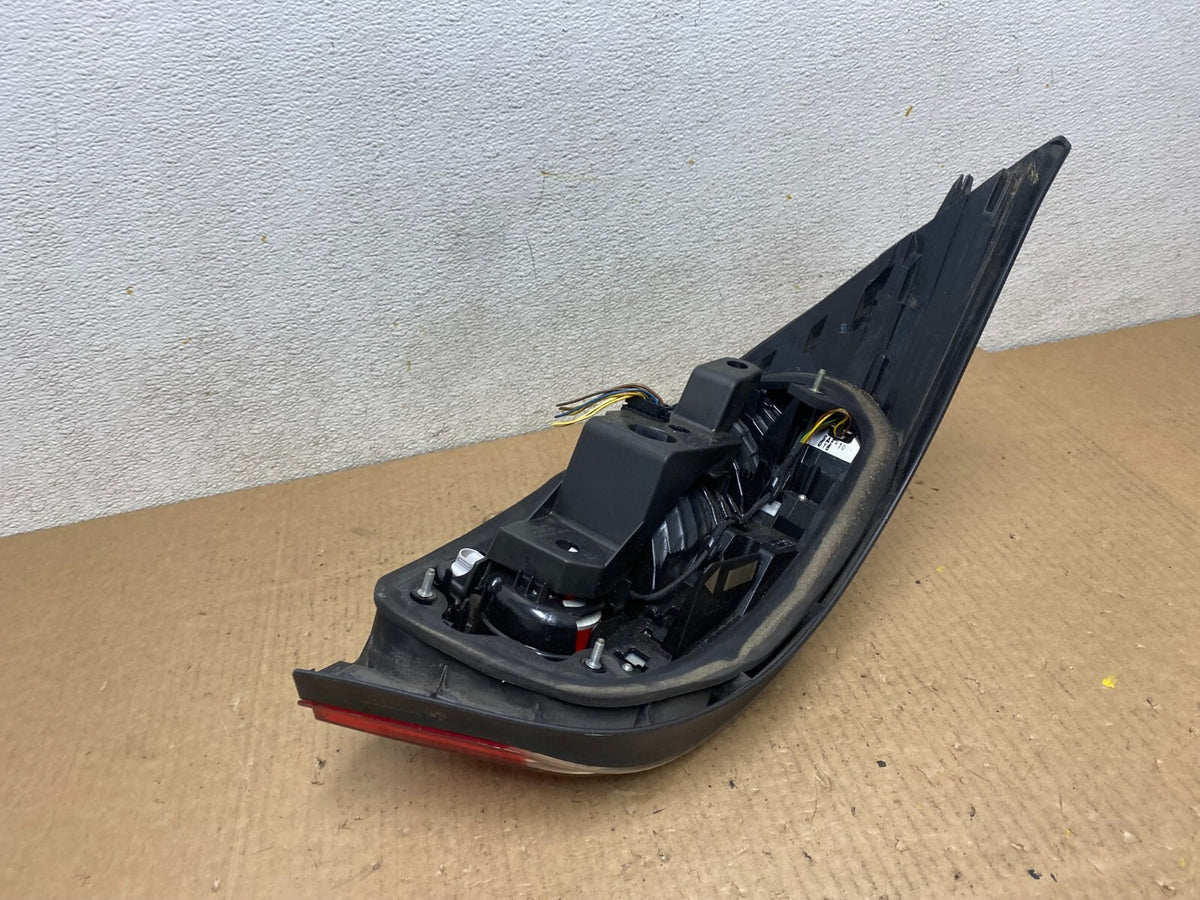 2008 2009 2010 BMW 5 525i 530i Right Passenger Rh Tail Side Light L8691 DW5