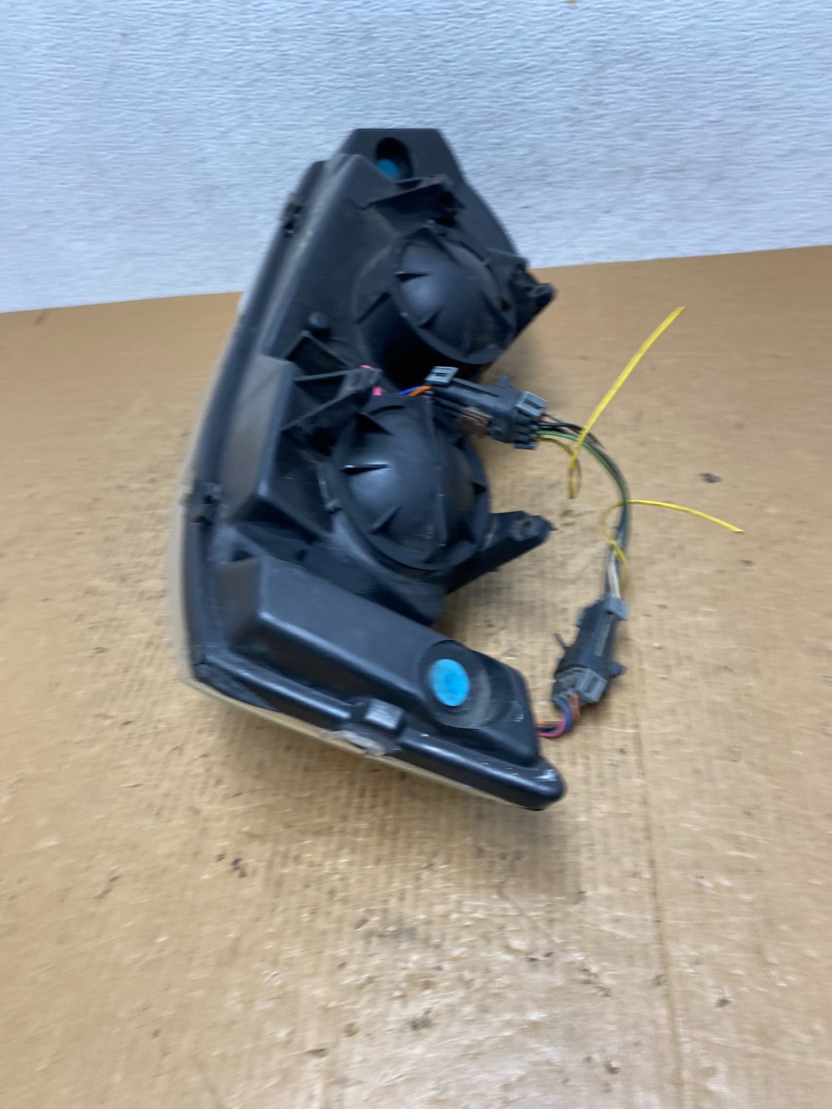 2003 to 2007 Saturn Ion Halogen Headlight Right Passenger RH Side AE1669 DW6