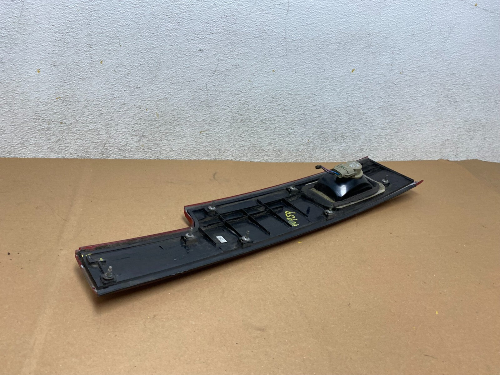 1996 to 1998 Mercury Villager Right Passenger Side Inner Tail Light OEM H0959 KC7