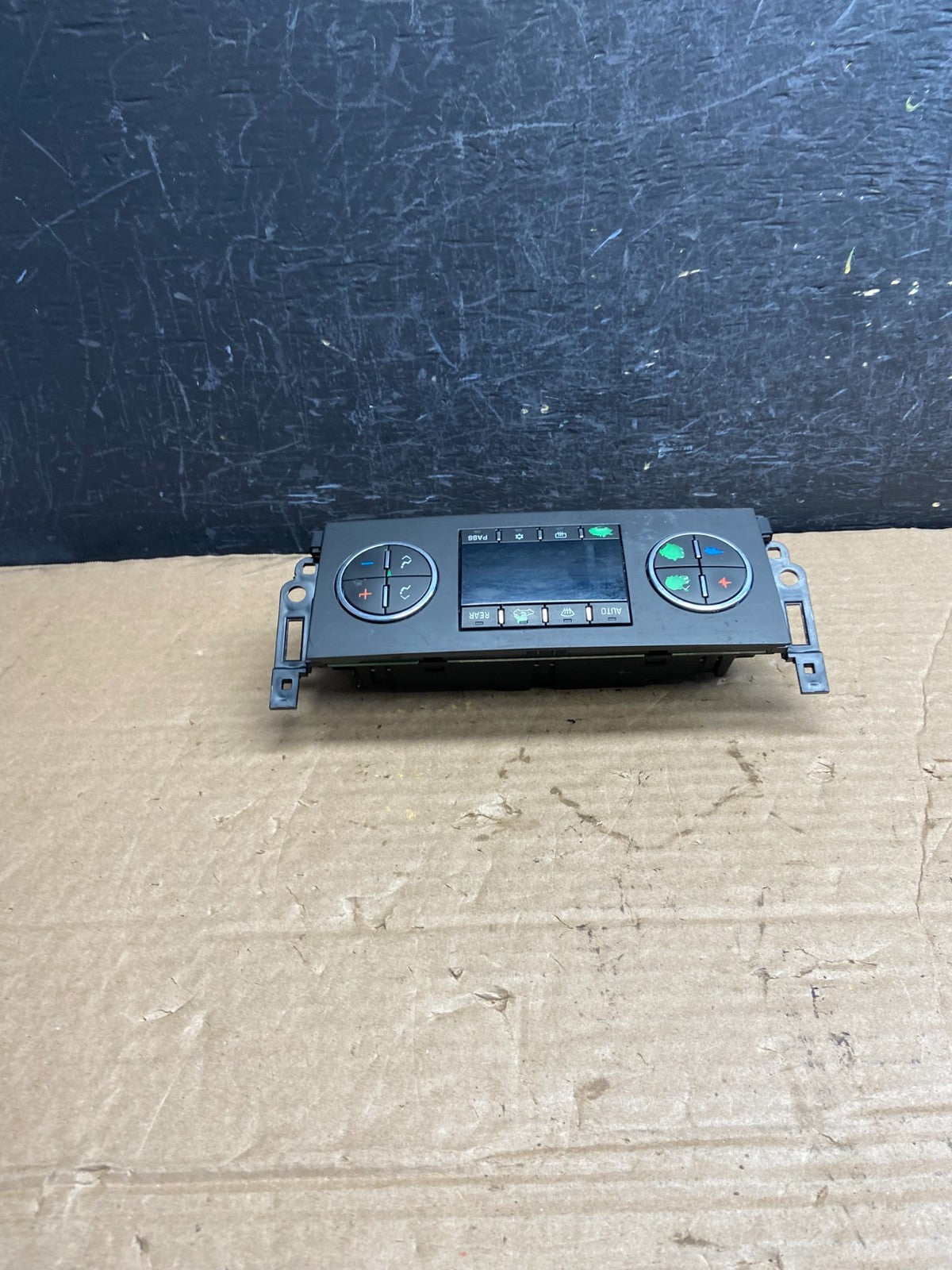 2007 - 2011 Chevrolet Silverado Gmc Sierra A/C Heater Climate Control AF2072 DW3