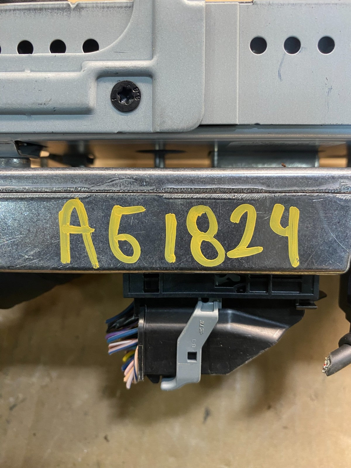 2015 to 2018 Ford Focus Radio Information Display Screen Monitor AG1824 DG5