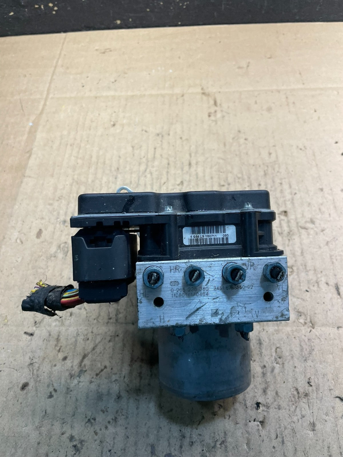2007 to 2013 BMW 328i  ABS Anti-Lock Brake Pump 3451 6780161-01 OEM W6788 DG3