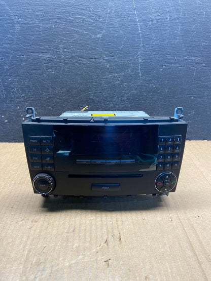2005 2006 2007 Mercedes W203 C230 C240 Head Radio CD Player Stereo AG1522 DW0