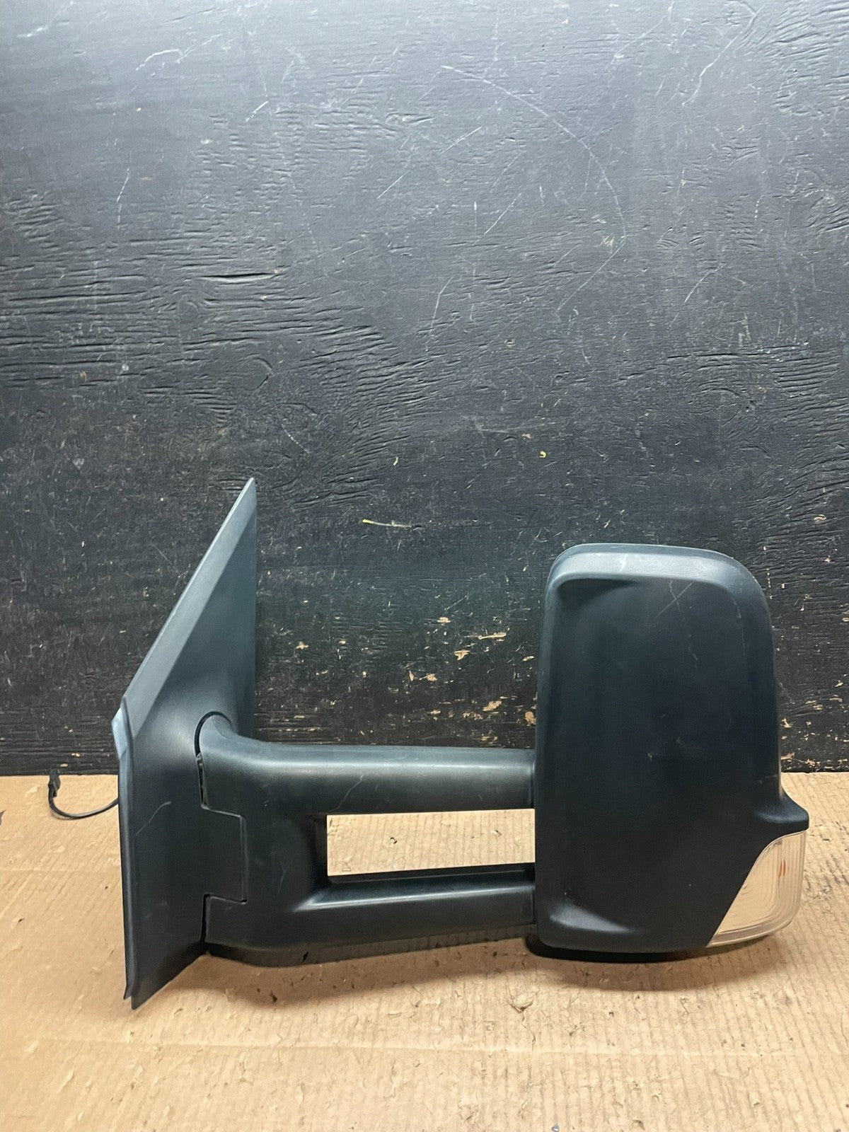 2007 to 2018 Mercedes-Benz Sprinter Left Driver Side View Door Mirror Y6337 DG0