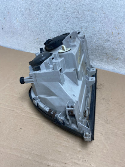 1997-1999 Mercedes W140 S320 S500 Right Passenger Side Headlight AH9389 DG6