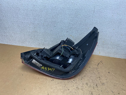 2004 -  2007 BMW 5 Series E60 Left Driver LH Side Tail Light OEM Q8747 DW8