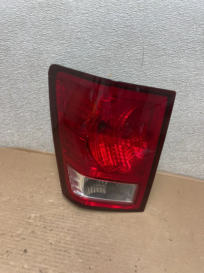 2007 2008 2009 2010 Jeep Grand Cherokee Left Driver Lh Tail Light Oem AB0015 LK0