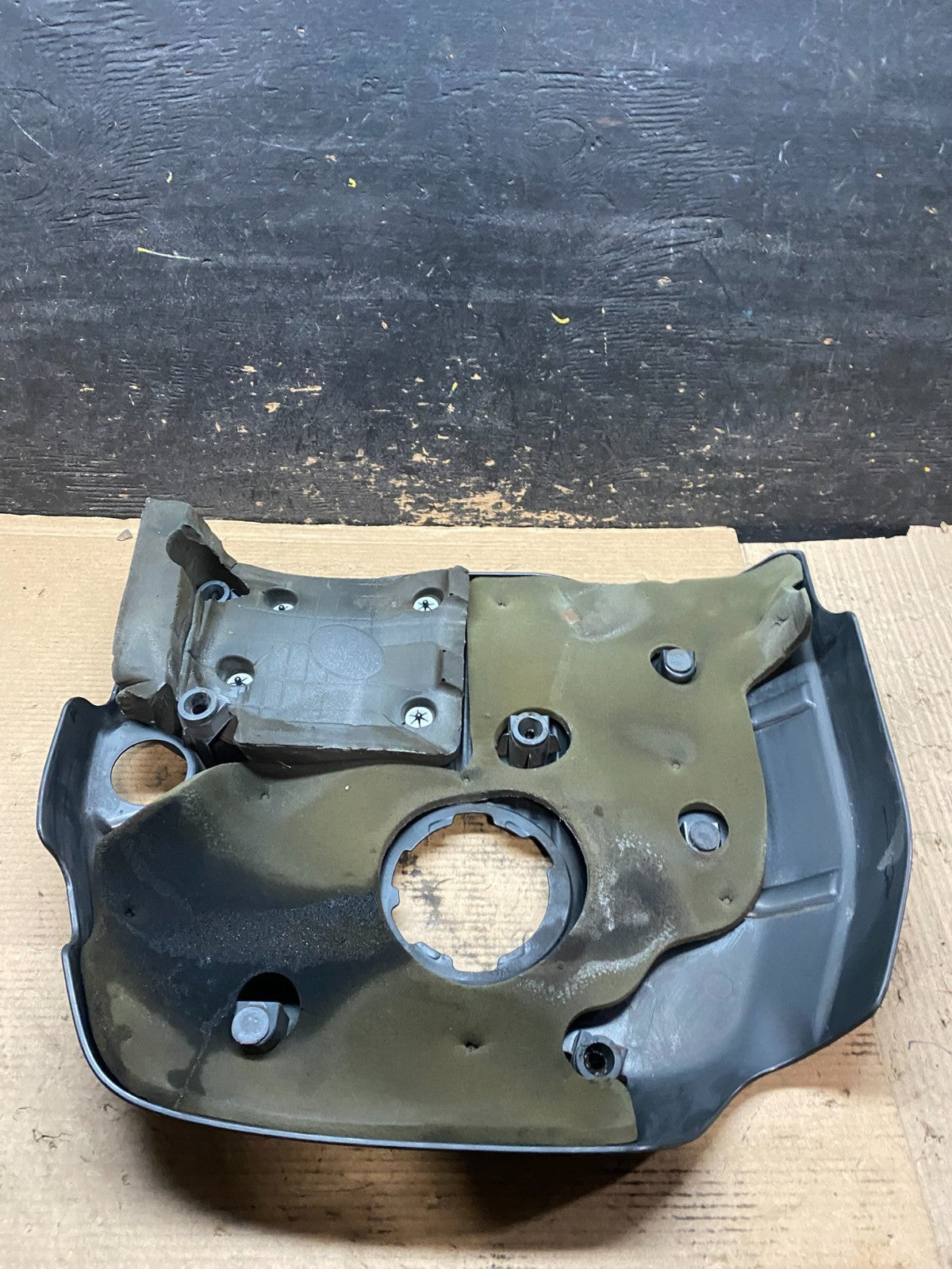 2012 to 2015 Jeep grand Cherokee 3.6L Engine Cover OEM V9434 DG5